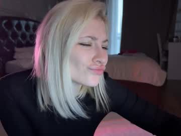 Alexa_Novak Chaturbate stream image from November 23, 2025