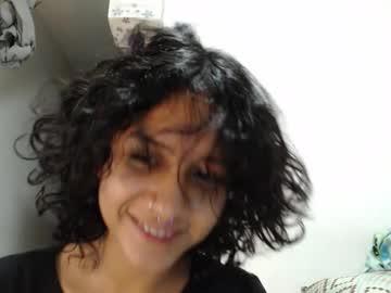 Alinawoolf_ Chaturbate stream image from November 23, 2025
