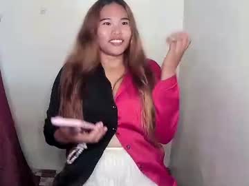 Sweet_Aerezel Chaturbate stream image from November 23, 2025
