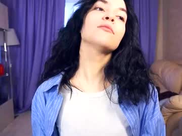 Katievillard Chaturbate stream image from November 23, 2025