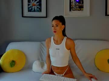 Bella_Hot77 Chaturbate stream image from November 23, 2025