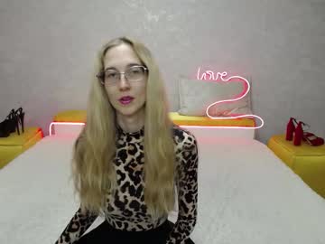 Klaryevans Chaturbate stream image from November 23, 2025