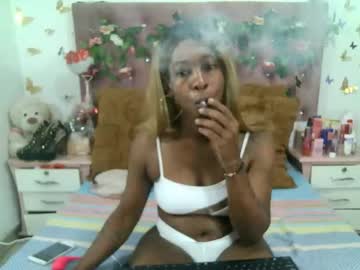 Valeriatsx Chaturbate stream image from November 23, 2025