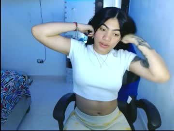 Caylinn19 Chaturbate stream image from November 23, 2025