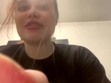 Babymeow17 Chaturbate stream image from November 23, 2025