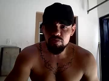 Thonybeiio Chaturbate stream image from November 23, 2025