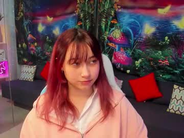 Clarabenson Chaturbate stream image from November 23, 2025