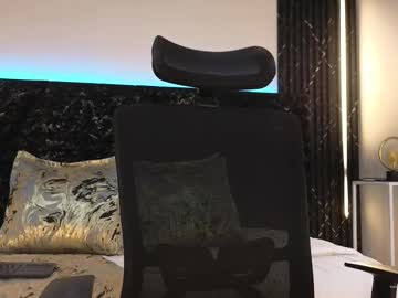 Emy_Leon Chaturbate stream image from November 23, 2025