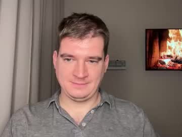 Yourhairybuddy Chaturbate stream image from November 23, 2025