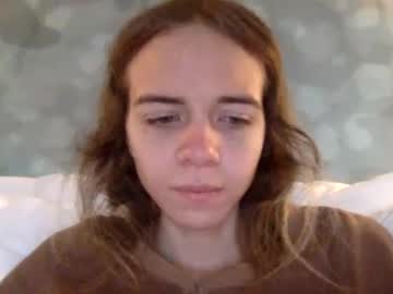 Trippybb222 Chaturbate stream image from November 23, 2025