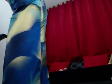 Abril_Beltran_ Chaturbate stream image from November 23, 2025