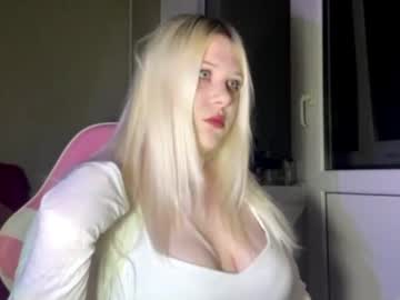 Melissara1n Chaturbate stream image from November 23, 2025