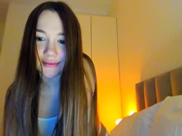 Vikawels Chaturbate stream image from November 23, 2025
