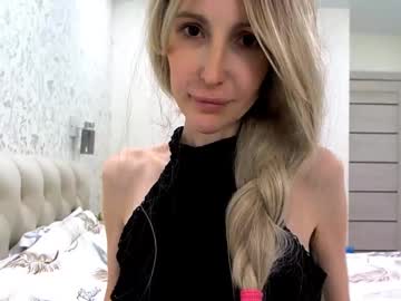 Hidden_Side_ Chaturbate stream image from November 24, 2025