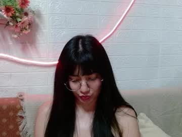 Bridawhite Chaturbate stream image from November 24, 2025