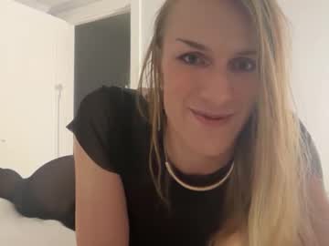Lucyheifer Chaturbate stream image from November 24, 2025