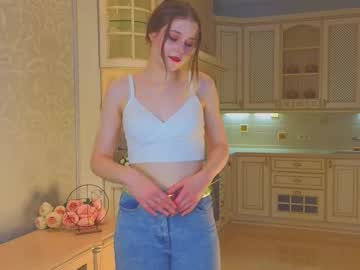 Shaunaheiple Chaturbate stream image from November 24, 2025