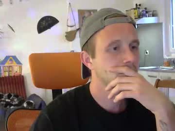 Enerjizzer Chaturbate stream image from November 24, 2025