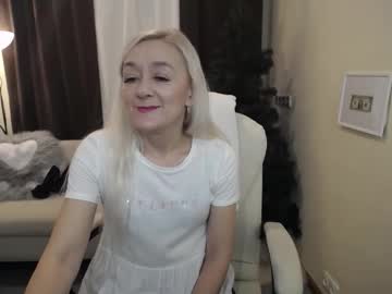 Sophiekittyy Chaturbate stream image from November 24, 2025