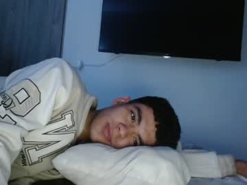 Yngthiks_2 Chaturbate stream image from November 24, 2025
