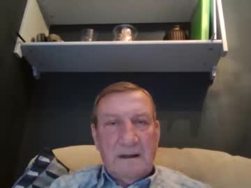 Colinbeech Chaturbate stream image from November 24, 2025