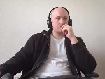 Cantstayaway2 Chaturbate stream image from November 24, 2025
