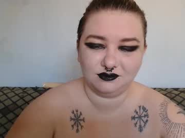 Neriphine Chaturbate stream image from November 24, 2025