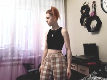 Shoshanamcillwain Chaturbate stream image from November 24, 2025