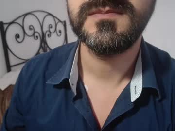 Under_Thedesk Chaturbate stream image from November 24, 2025