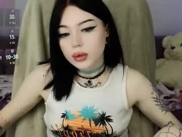 Emma_Kirks Chaturbate stream image from November 24, 2025