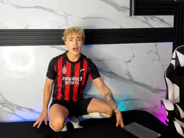 Saimonvela Chaturbate stream image from November 24, 2025