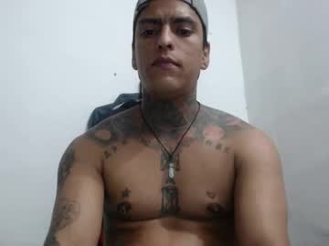 Vicctorzc Chaturbate stream image from November 24, 2025