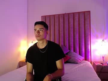 Drakecollinss Chaturbate stream image from November 24, 2025