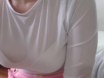 Girlvictoria Chaturbate stream image from November 24, 2025