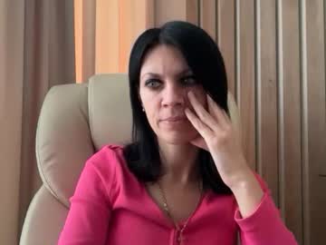 Injaathome Chaturbate stream image from November 24, 2025