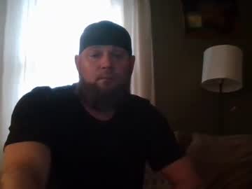 Layinlow42 Chaturbate stream image from November 24, 2025