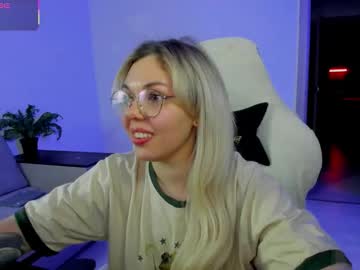Hot_Babayaga Chaturbate stream image from November 24, 2025