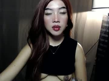 Linkingqueens Chaturbate stream image from November 24, 2025