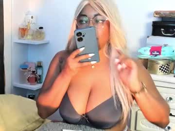 Kyliewhiteboobs stream image from November 24, 2025