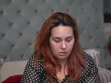 Emilymaze Chaturbate stream image from November 24, 2025