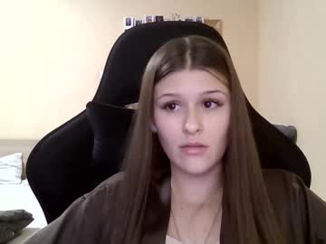 999lovelyangel999 Chaturbate stream image from November 24, 2025