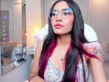 Azurakindong Chaturbate stream image from November 24, 2025
