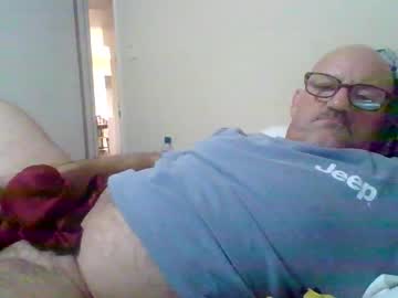 Hornlyhen Chaturbate stream image from November 24, 2025