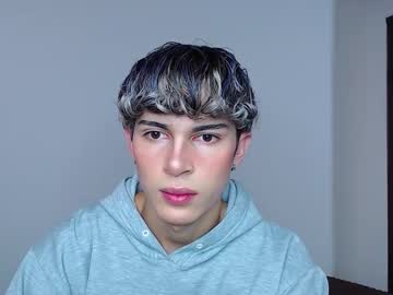John_Vichenso Chaturbate stream image from November 24, 2025