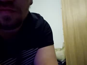 Kryptoni18435 Chaturbate stream image from November 25, 2025