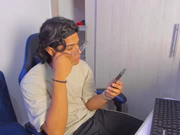 Silva1004 Chaturbate stream image from November 25, 2025
