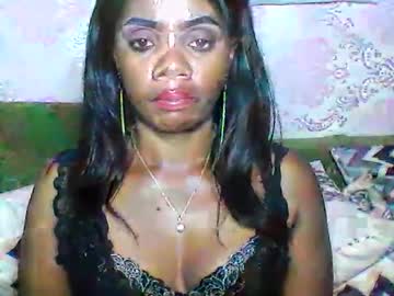 Olivienne Chaturbate stream image from November 25, 2025