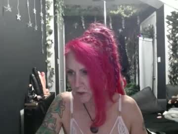 Saucysky Chaturbate stream image from November 25, 2025