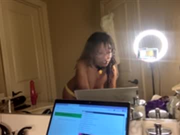 Milkmarie123 Chaturbate stream image from November 25, 2025