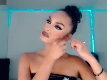 Riannagarcia_ Chaturbate stream image from November 25, 2025